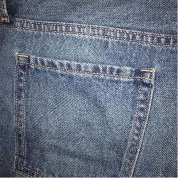 Women's Old Navy Distressed Jean Shorts - Picture 7 of 12